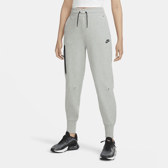 
NIKE, 
Nike Sportswear Tech Fleece Women's, 
Detail 1
