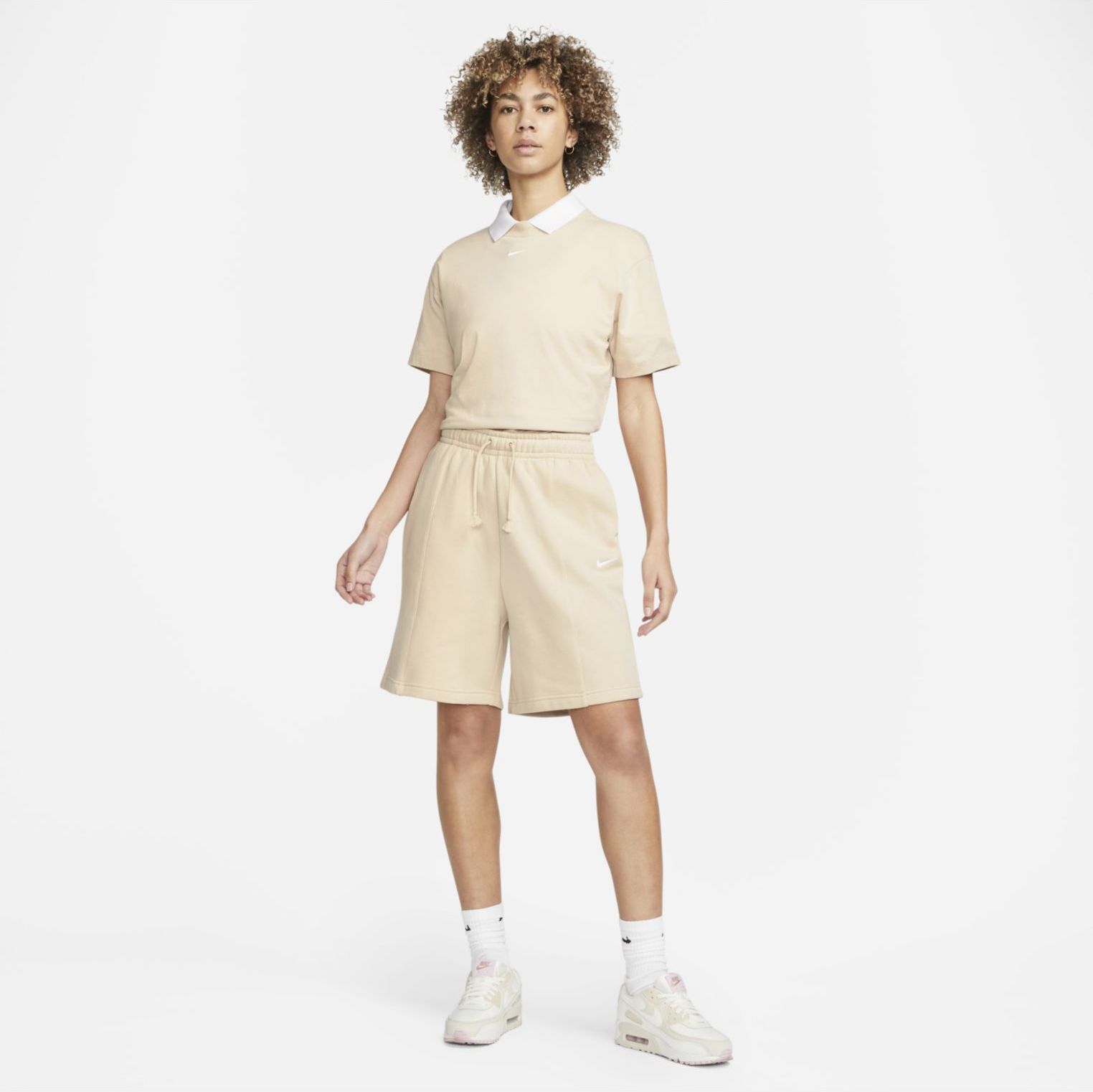 NIKE, Nike Sportswear Essential Women's Fleece High-Rise Shorts